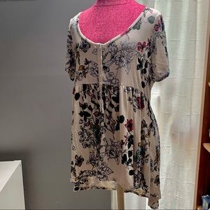 EUC TORRID BABY DOLL SUPER SOFT BUTTON - Size 0X